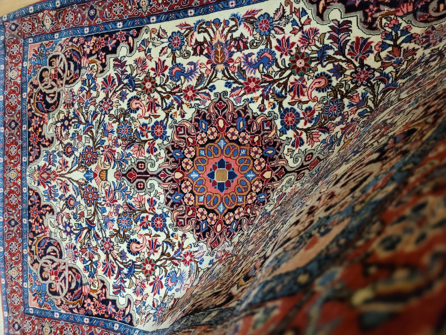 Bidjar Teppich Korkwolle florales Medaillon 168x115 cm