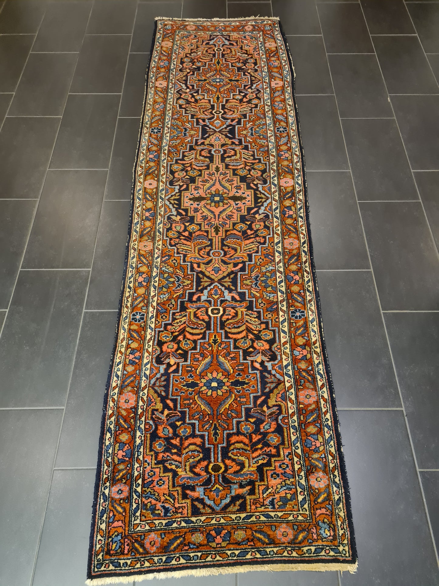 Perserteppich Orientteppich Handgeknüpfter Teppich Lillian 310x85cm