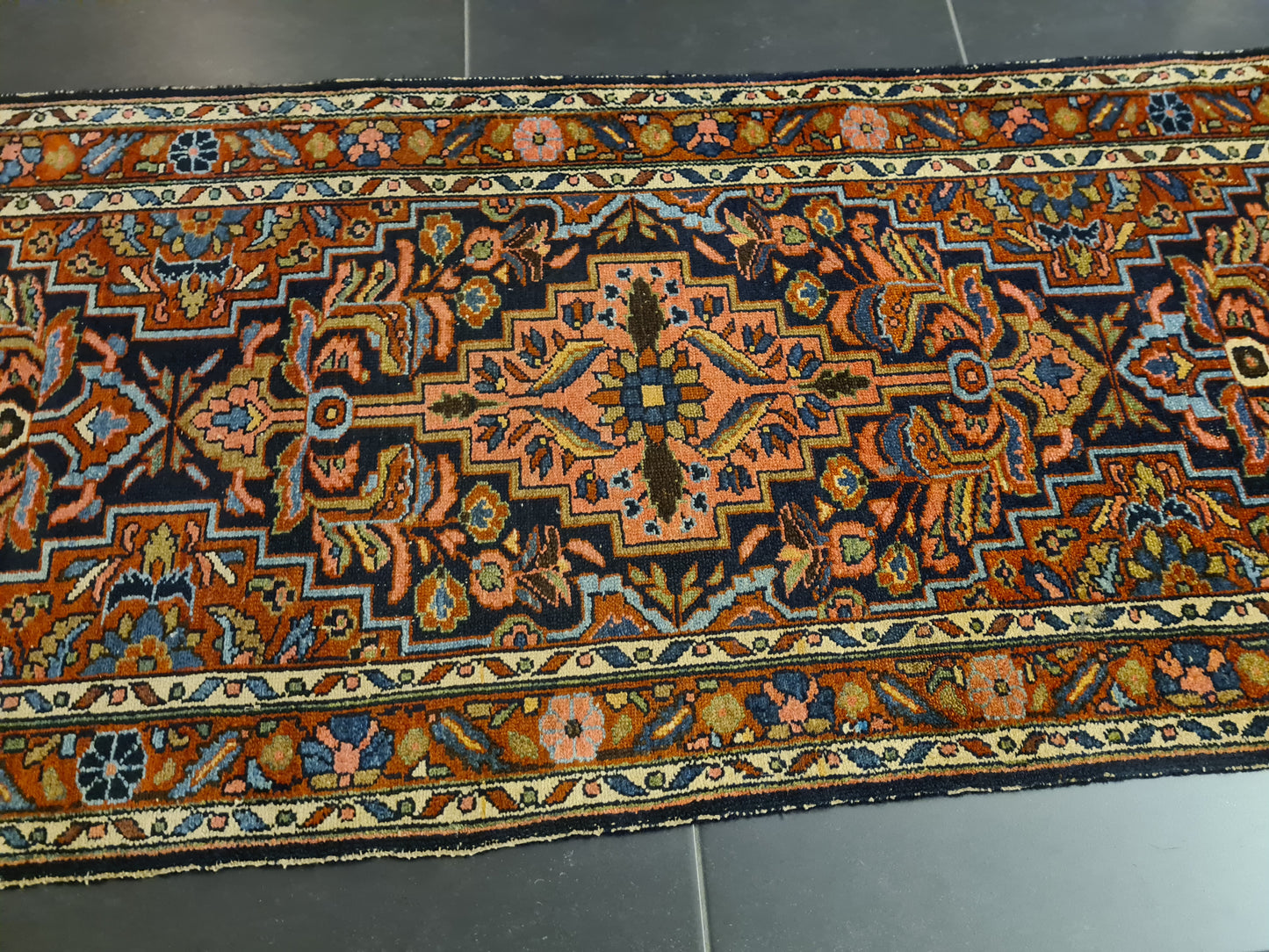 Perserteppich Orientteppich Handgeknüpfter Teppich Lillian 310x85cm