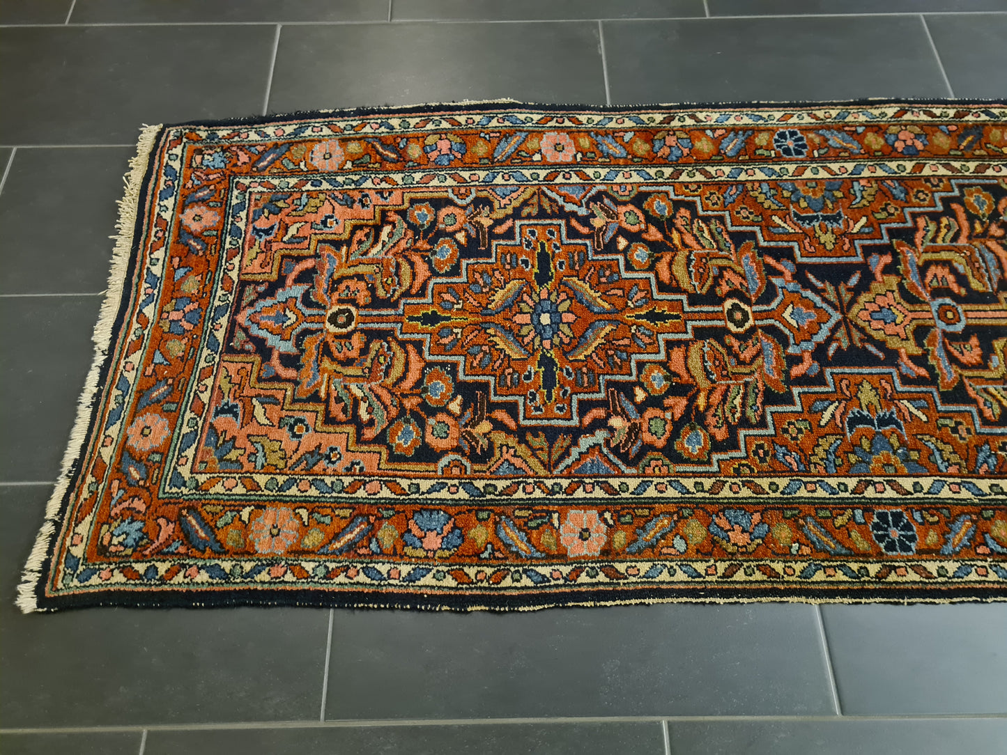 Perserteppich Orientteppich Handgeknüpfter Teppich Lillian 310x85cm