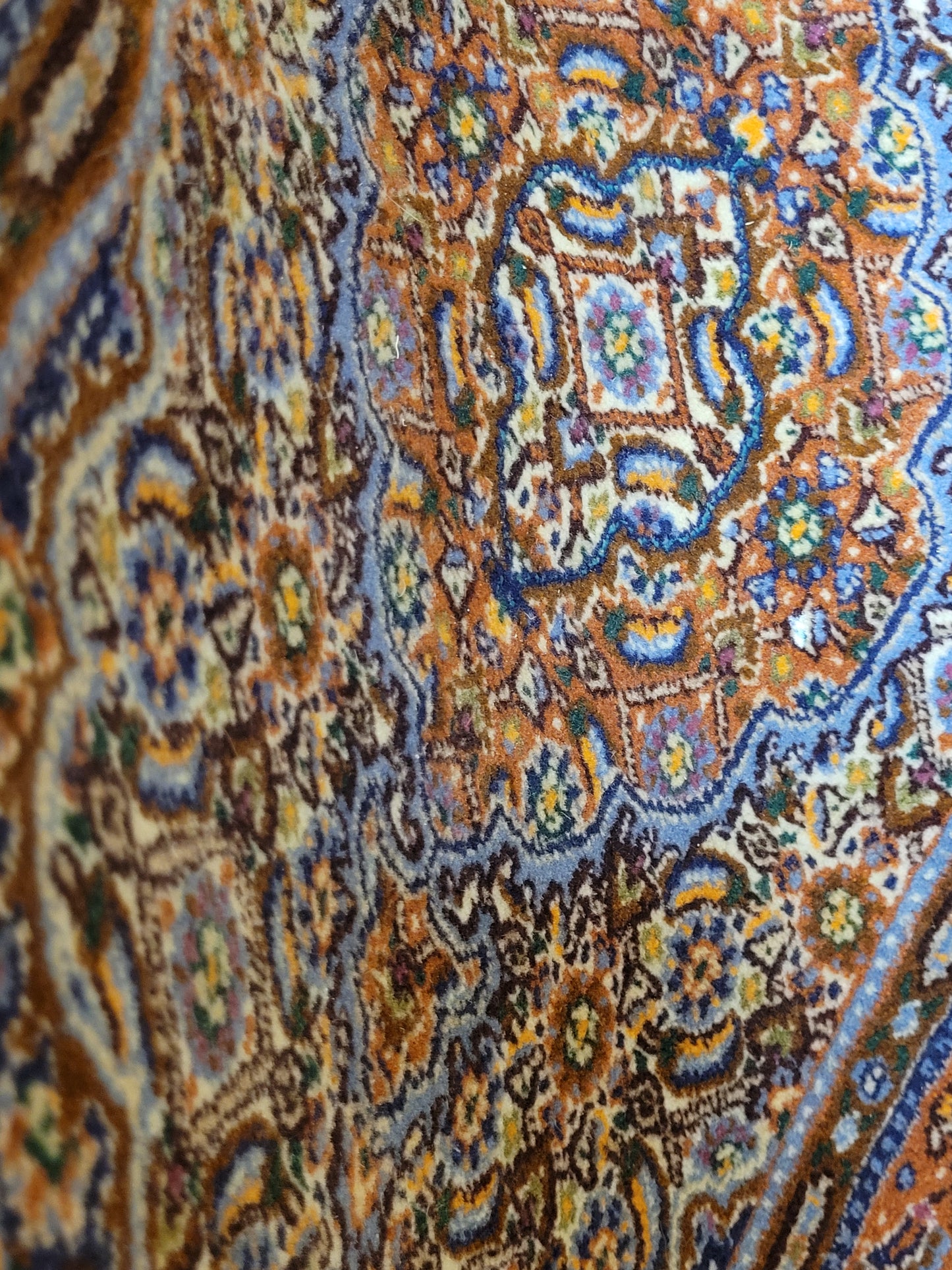 Moud Teppich Korkwolle feine Knüpfung florales Medaillon 60x86 cm