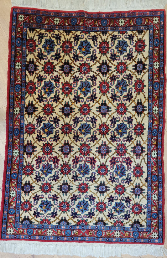 Veramin Teppich Korkwolle florales Mina-Khani-Muster 150x100 cm