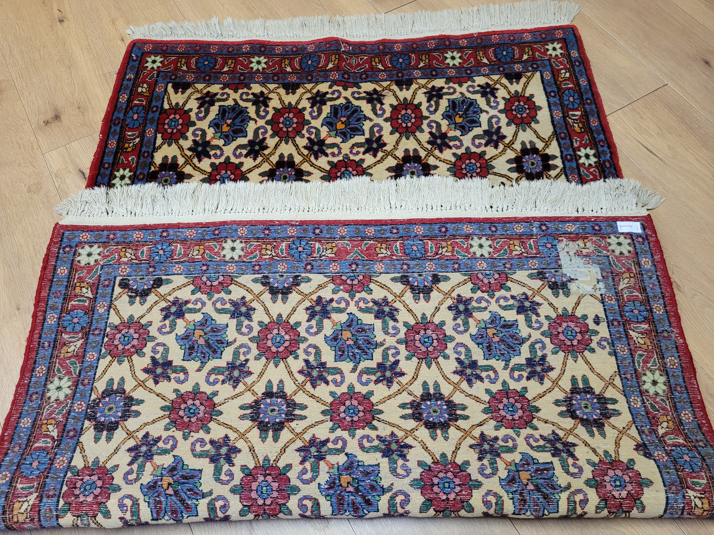 Veramin Teppich Korkwolle florales Mina-Khani-Muster 150x100 cm