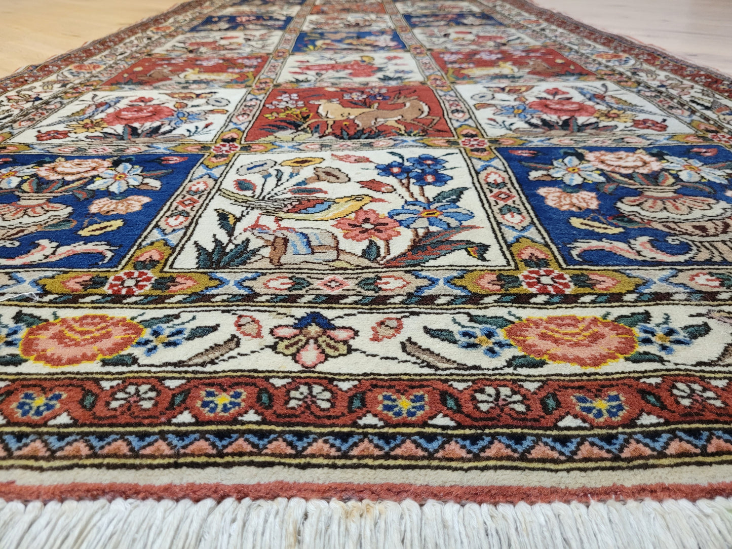 Bakhtiari Teppich Korkwolle Felderdesign 320x106 cm