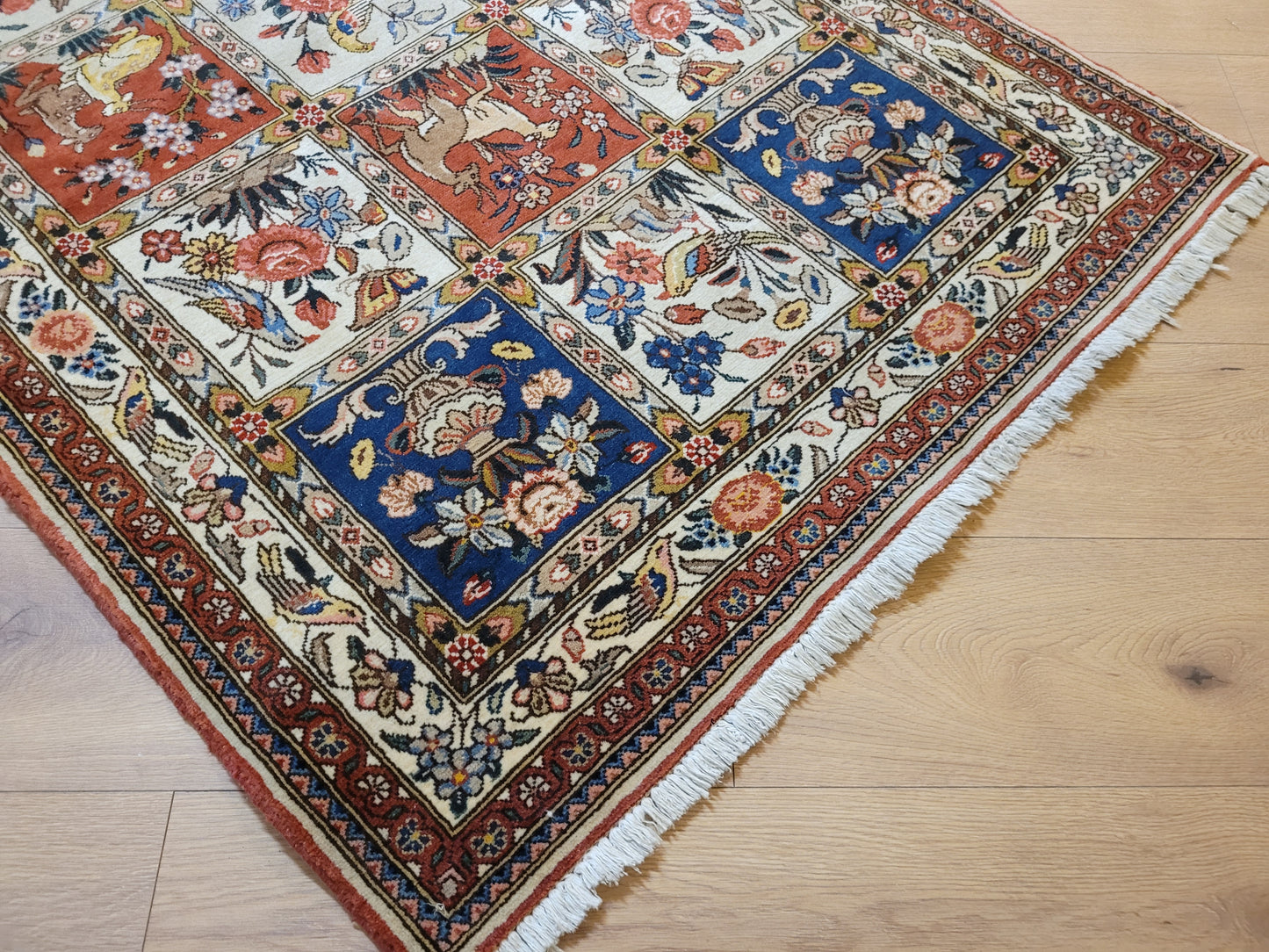 Bakhtiari Teppich Korkwolle Felderdesign 320x106 cm