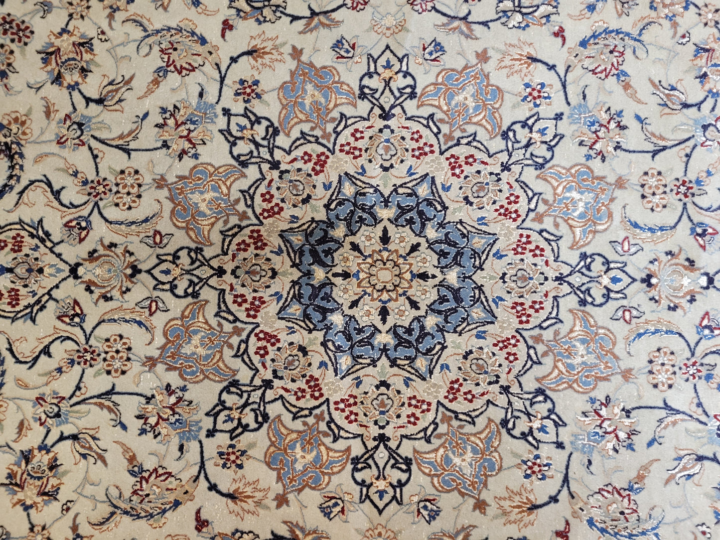 Nain Teppich fein Korkwolle mit Seide 266x170 cm