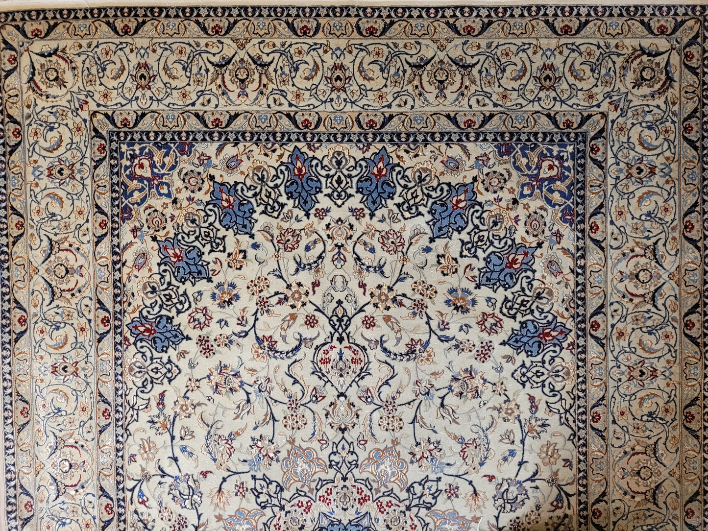 Nain Teppich fein Korkwolle mit Seide 266x170 cm