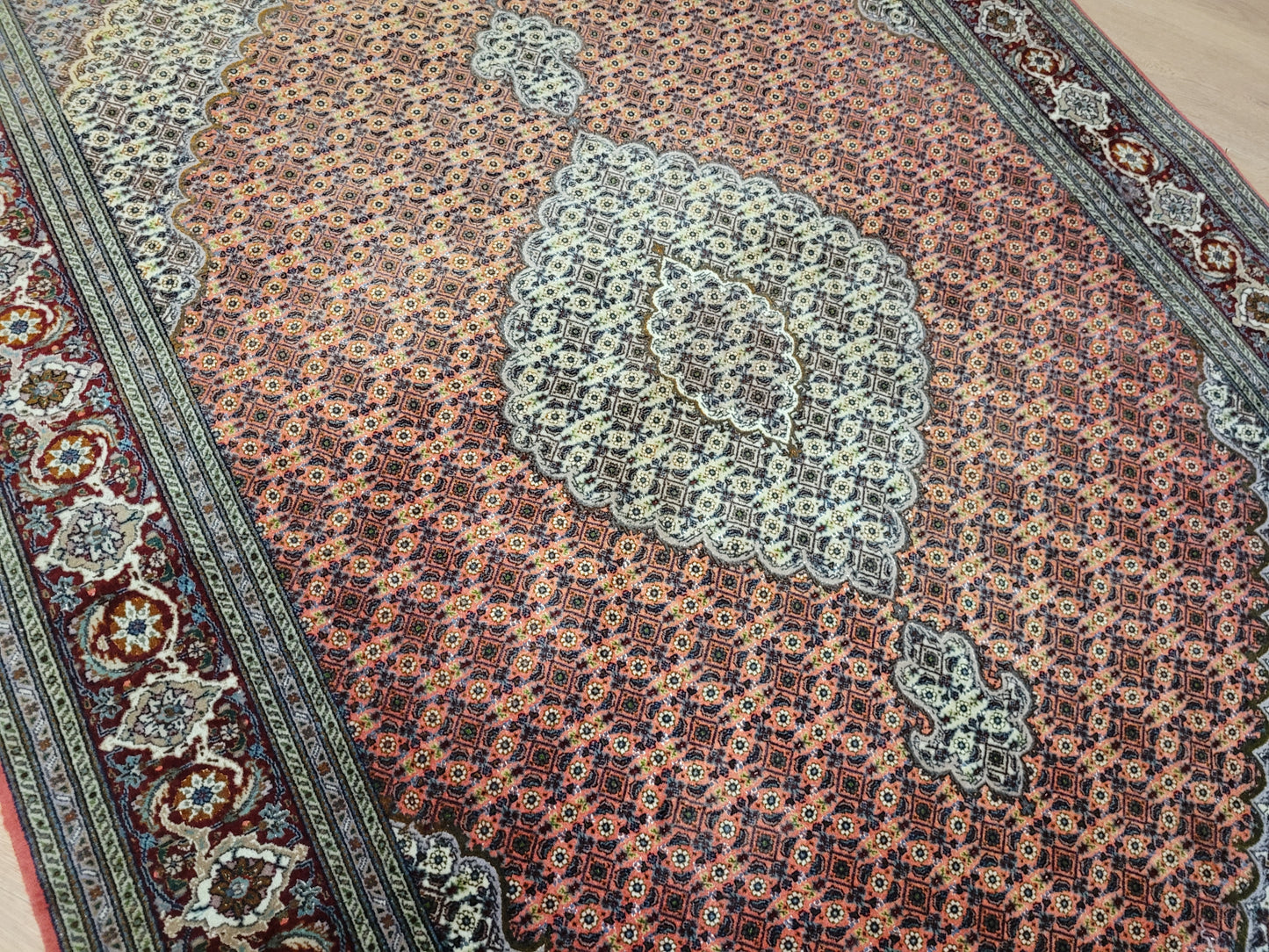 Täbriz Teppich feine Knüpfung mit Seide 205×150 cm