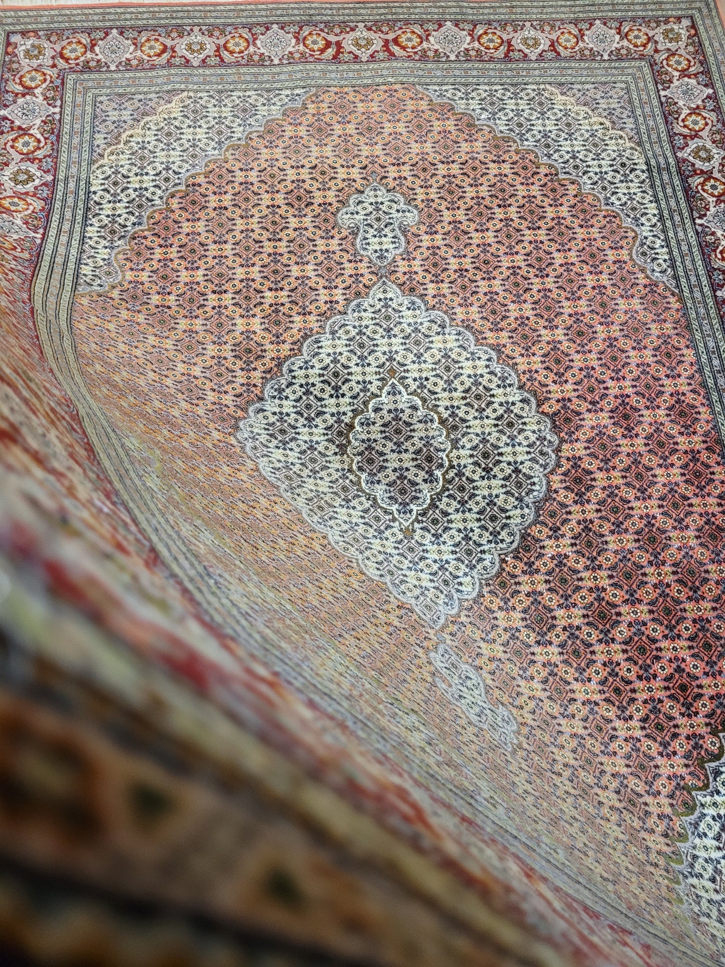 Täbriz Teppich feine Knüpfung mit Seide 205×150 cm