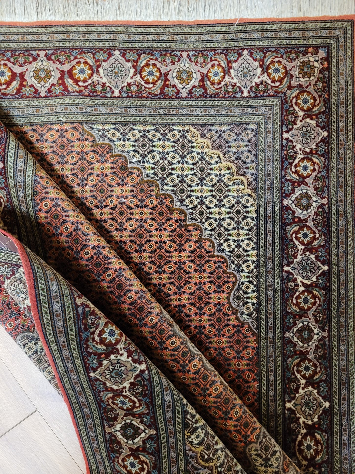 Täbriz Teppich feine Knüpfung mit Seide 205×150 cm