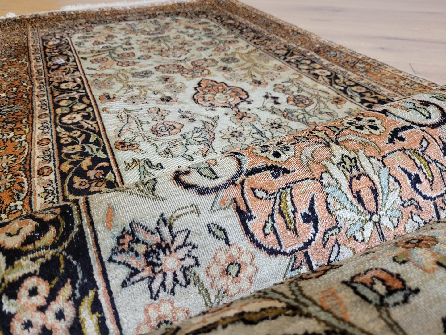 Ghom Läufer Seide auf Baumwolle florales Design 303x78 cm