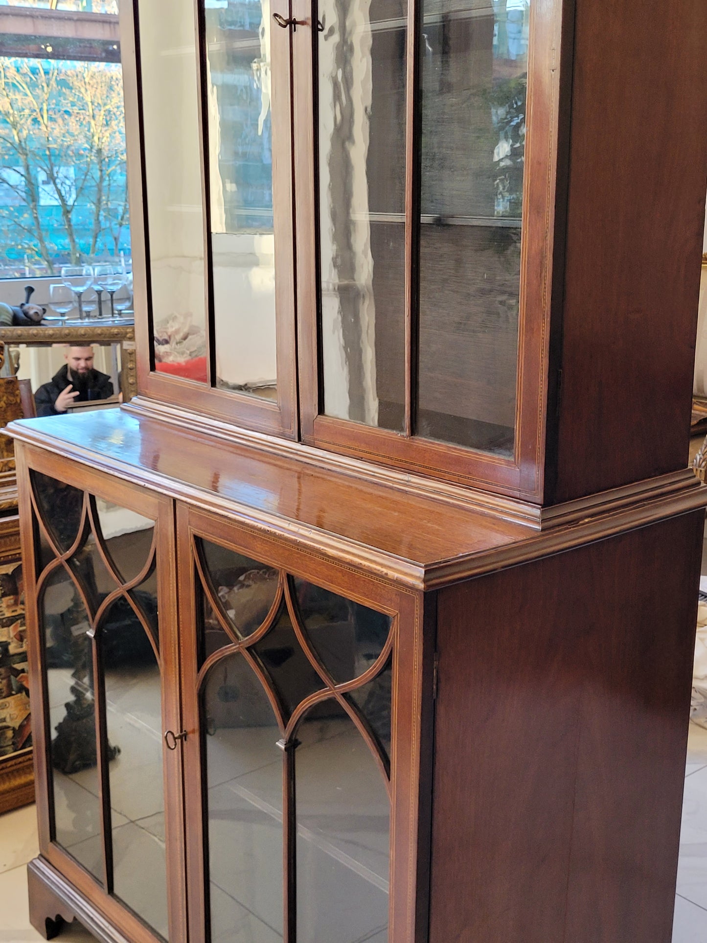 Englischer Bücherschrank – Mahagoni mit Glasfüllungen – ca. 19./20. Jahrhundert