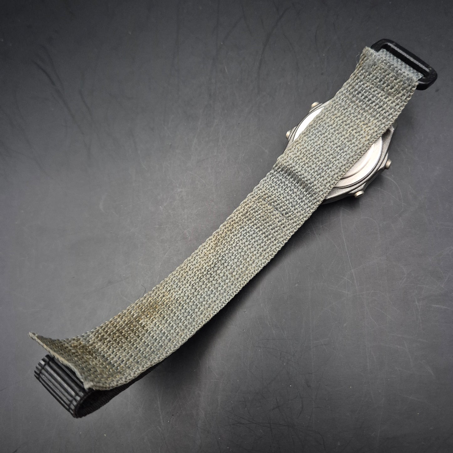 Robuste Planer Herren Uhr – Digitale Sportuhr mit Stoffarmband