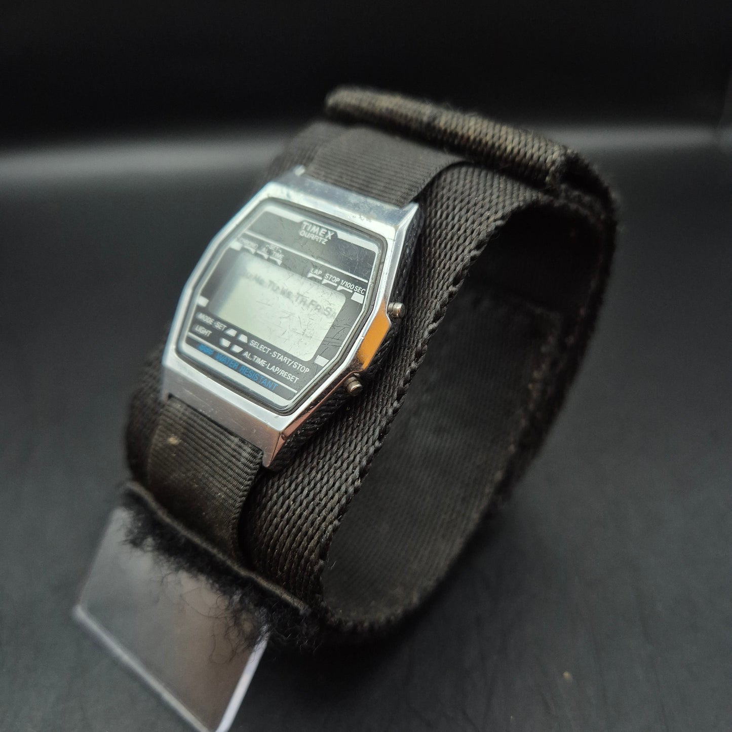 Vintage Timex Herren Uhr – Digitaler Retro-Look mit Nylonarmband