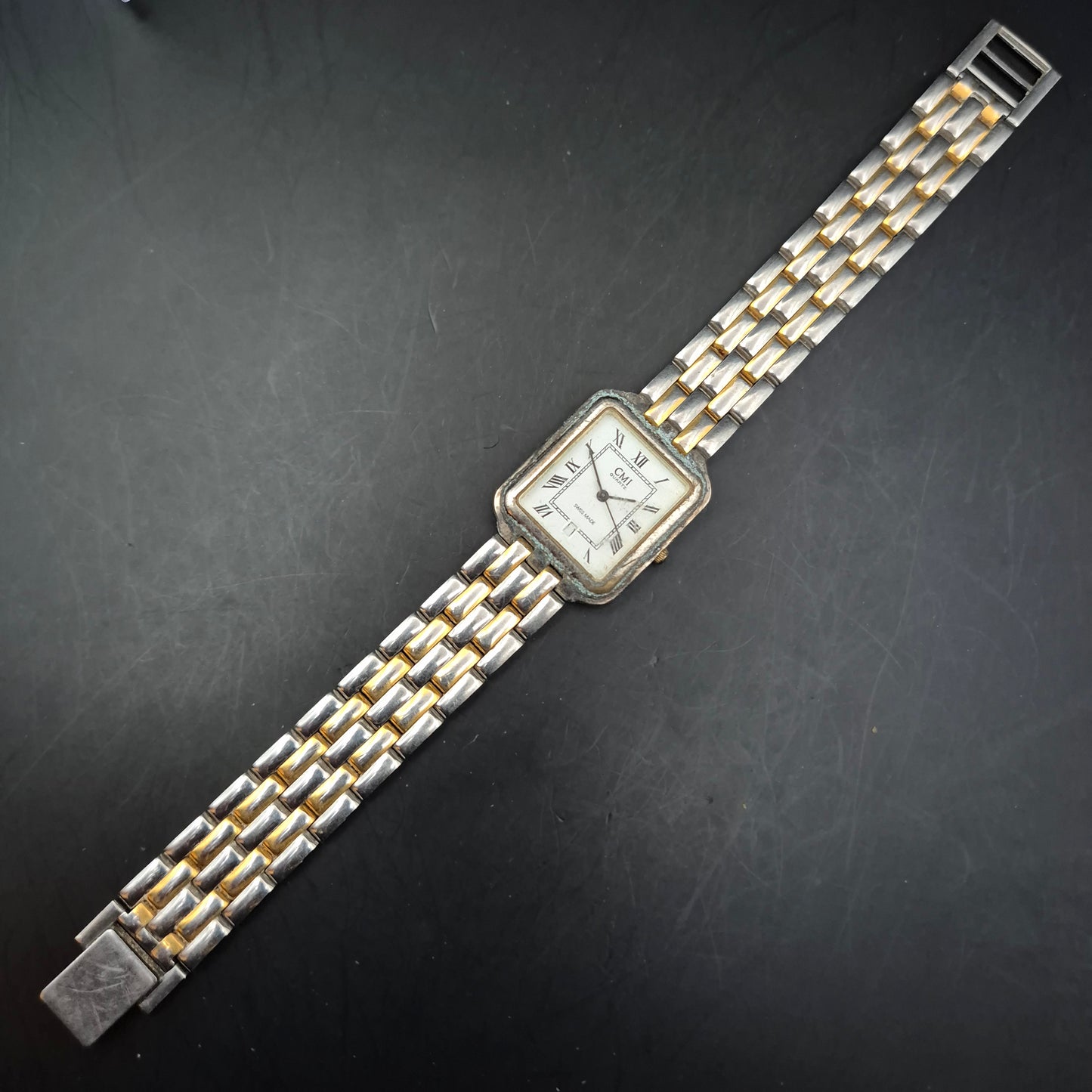 CMI Swiss Herren Uhr – Klassisch-elegantes Design mit römischen Ziffern