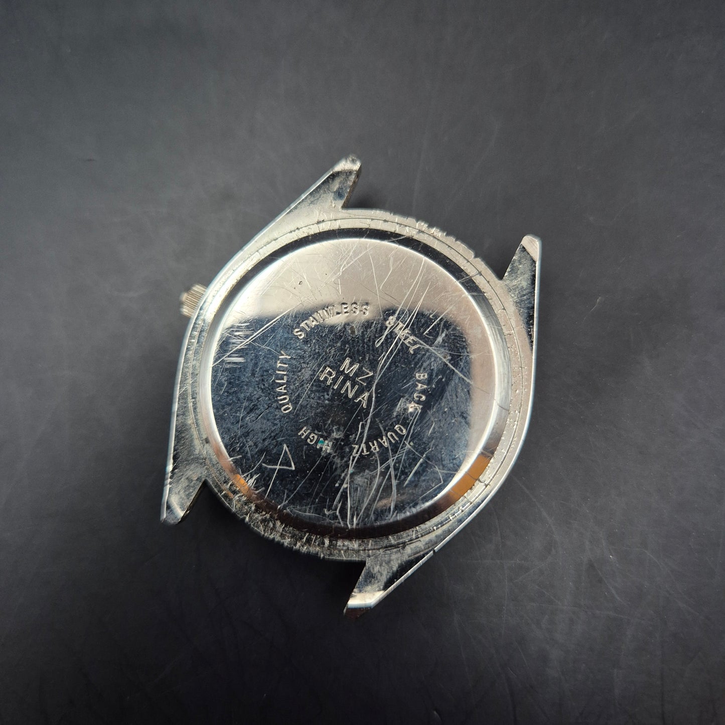 MZ Rina Herren Uhr – Blauer Klassiker mit Tages- und Datumsanzeige