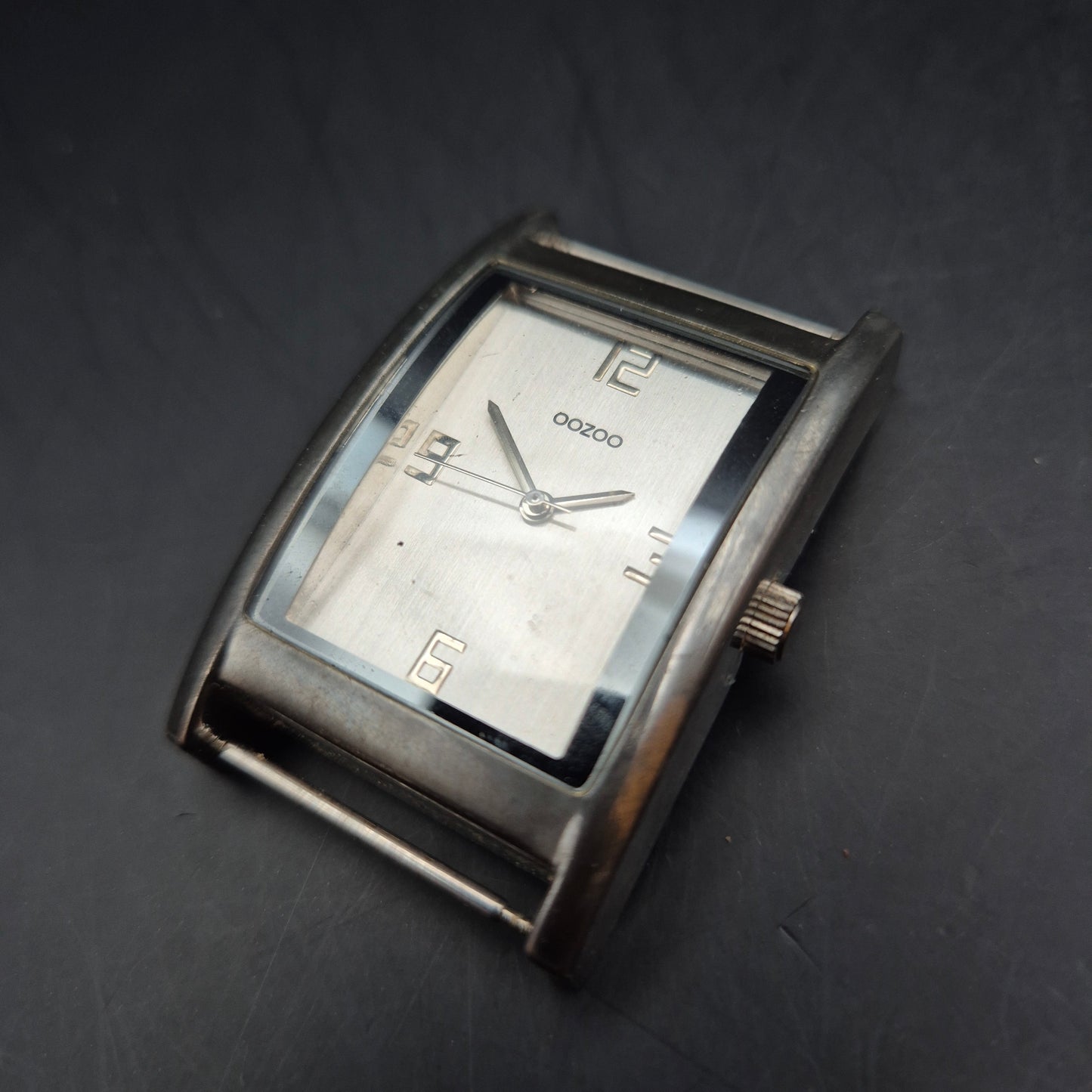 OOZOO Herren Uhr – Rechteckiges Gehäuse im minimalistischen Stil