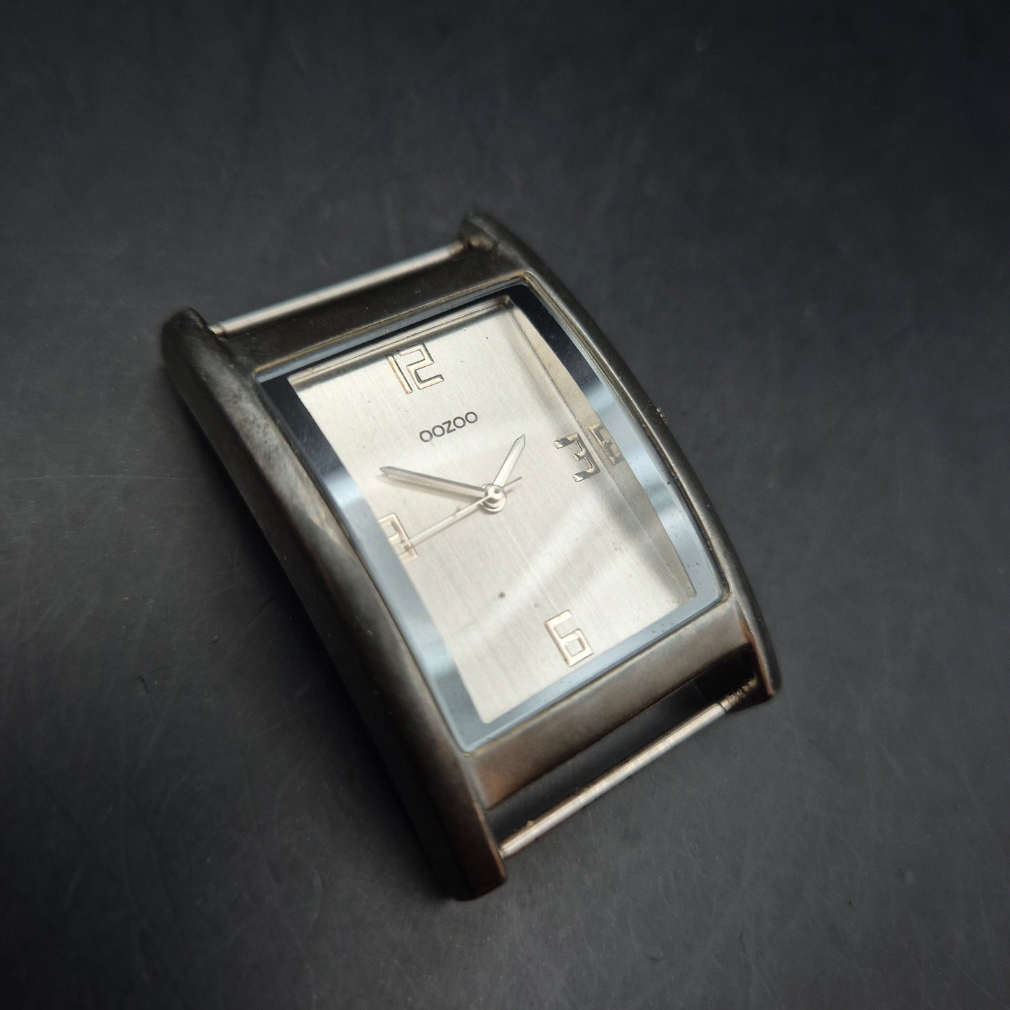 OOZOO Herren Uhr – Rechteckiges Gehäuse im minimalistischen Stil