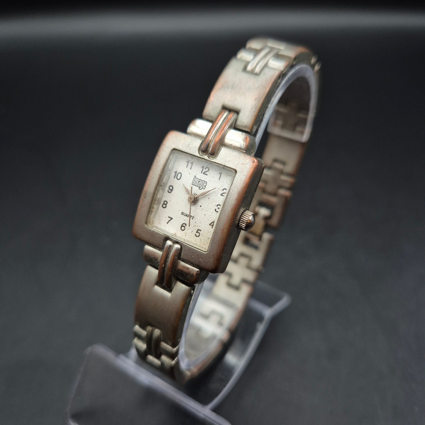 Image Damen Uhr – Klassisches Design mit rechteckigem Gehäuse