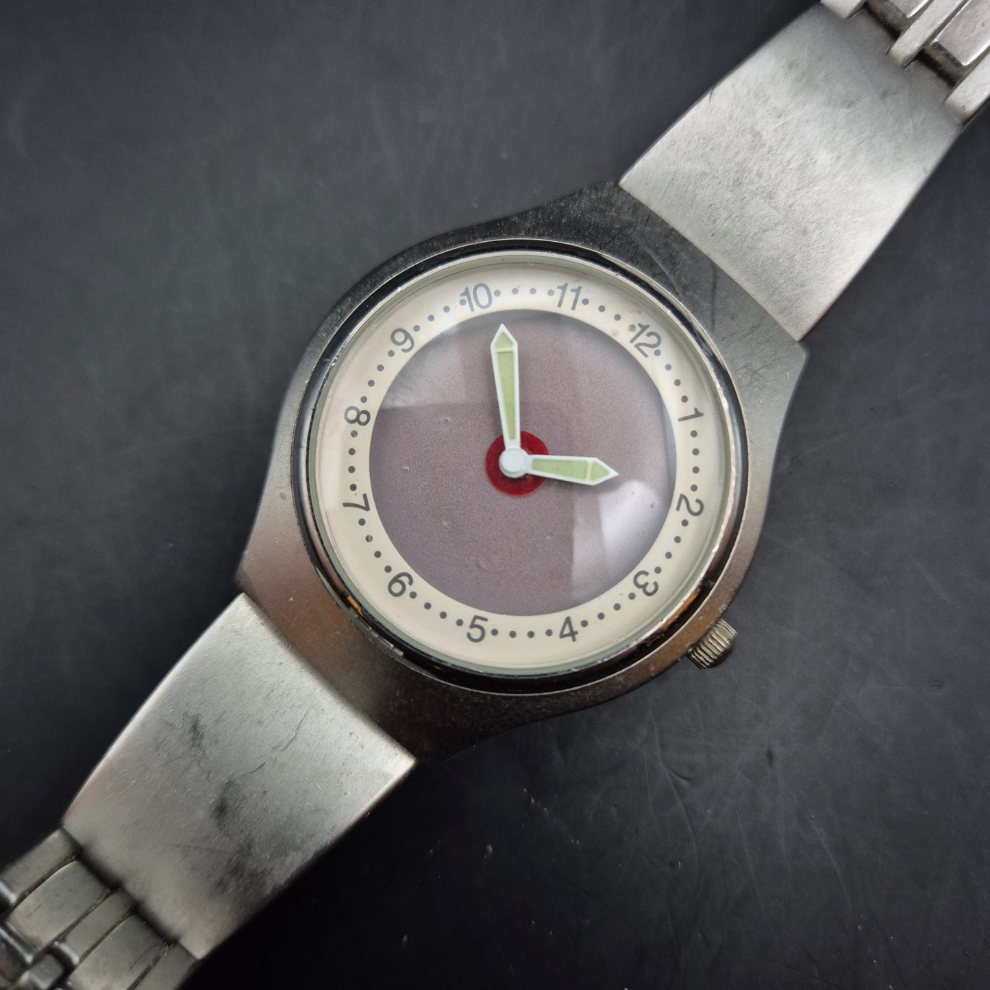 Moderne Damen Uhr – Stilvolles Design mit roséfarbenem Zifferblatt