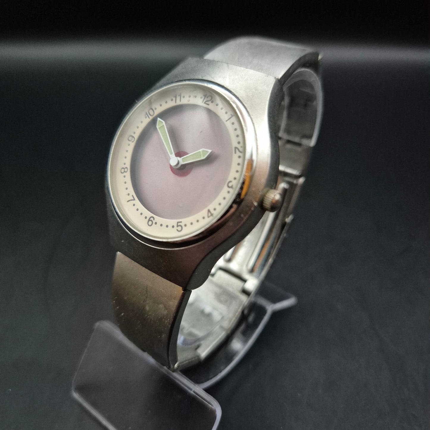 Moderne Damen Uhr – Stilvolles Design mit roséfarbenem Zifferblatt