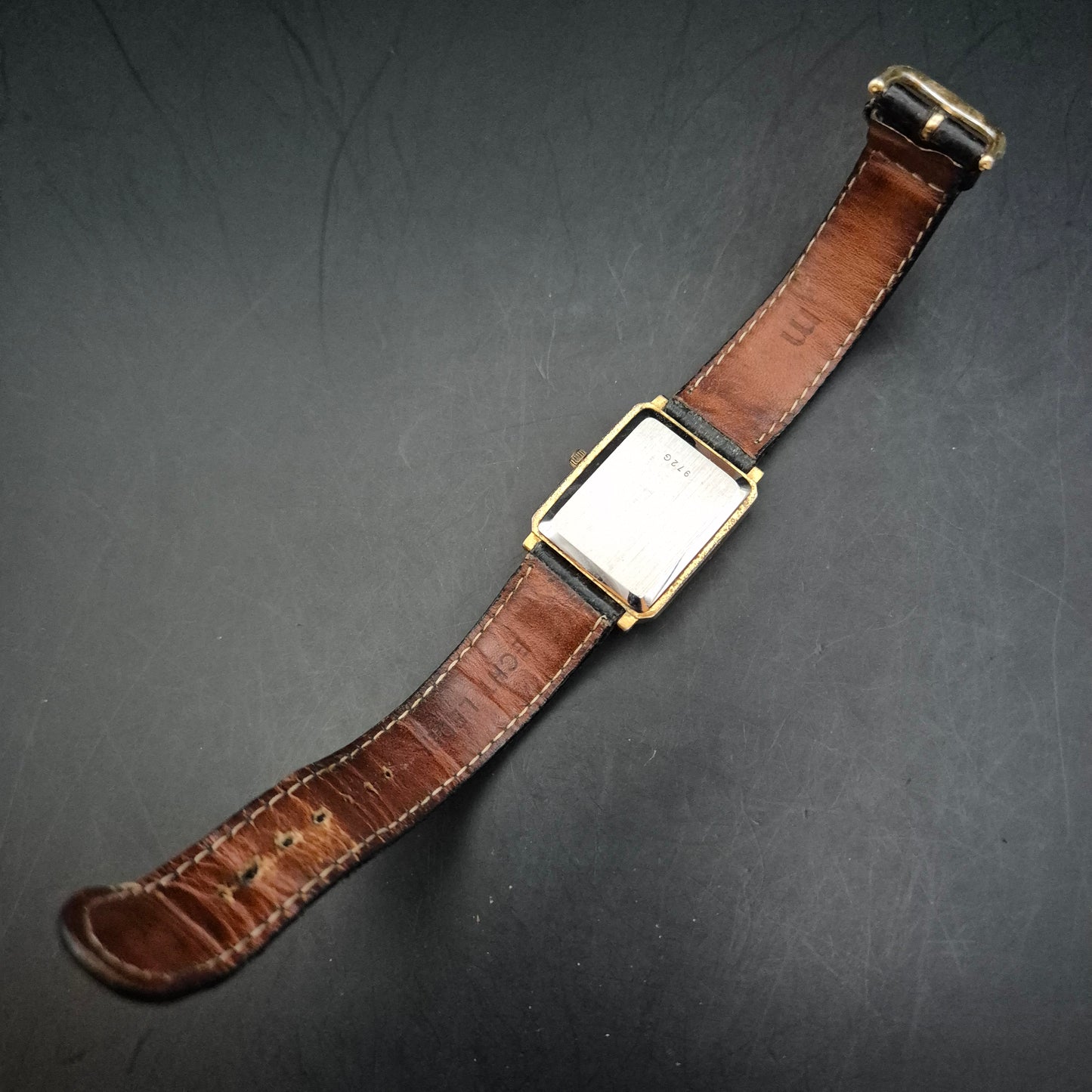 Fabiani Damen Uhr – Elegantes Rechteck Gold/Schwarz Quarz