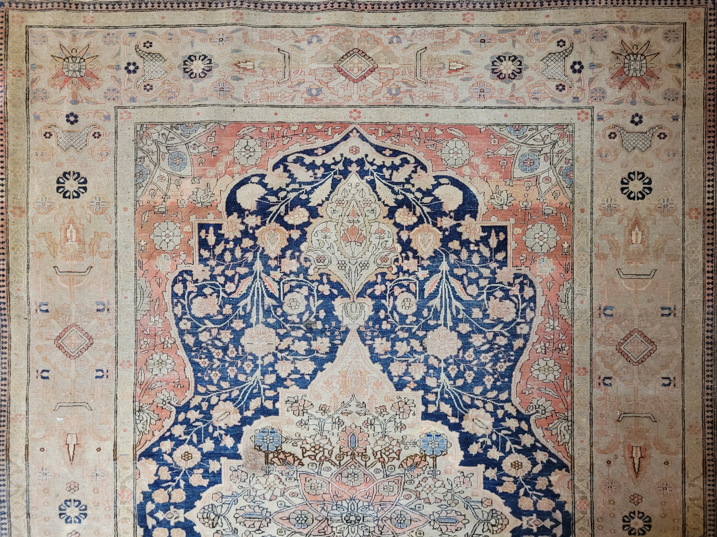 Keschan Teppich fein floral Zentralmedaillon 190×132 cm