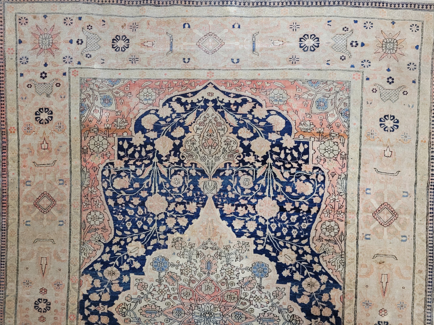 Keschan Teppich fein floral Zentralmedaillon 190×132 cm