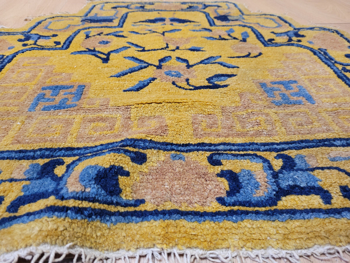 China Teppich antik florales Symbolmuster 70×72 cm