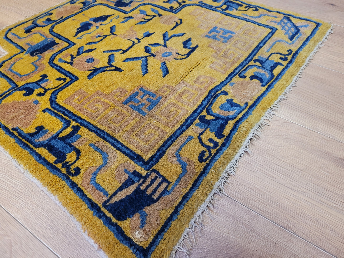 China Teppich antik florales Symbolmuster 70×72 cm