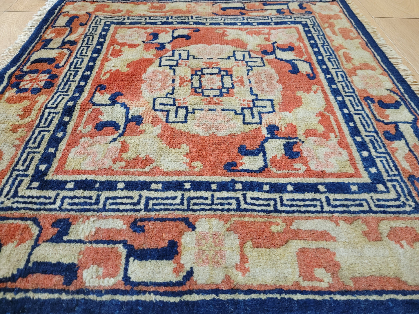 China Teppich antik geometrisch florales Muster 69×62 cm