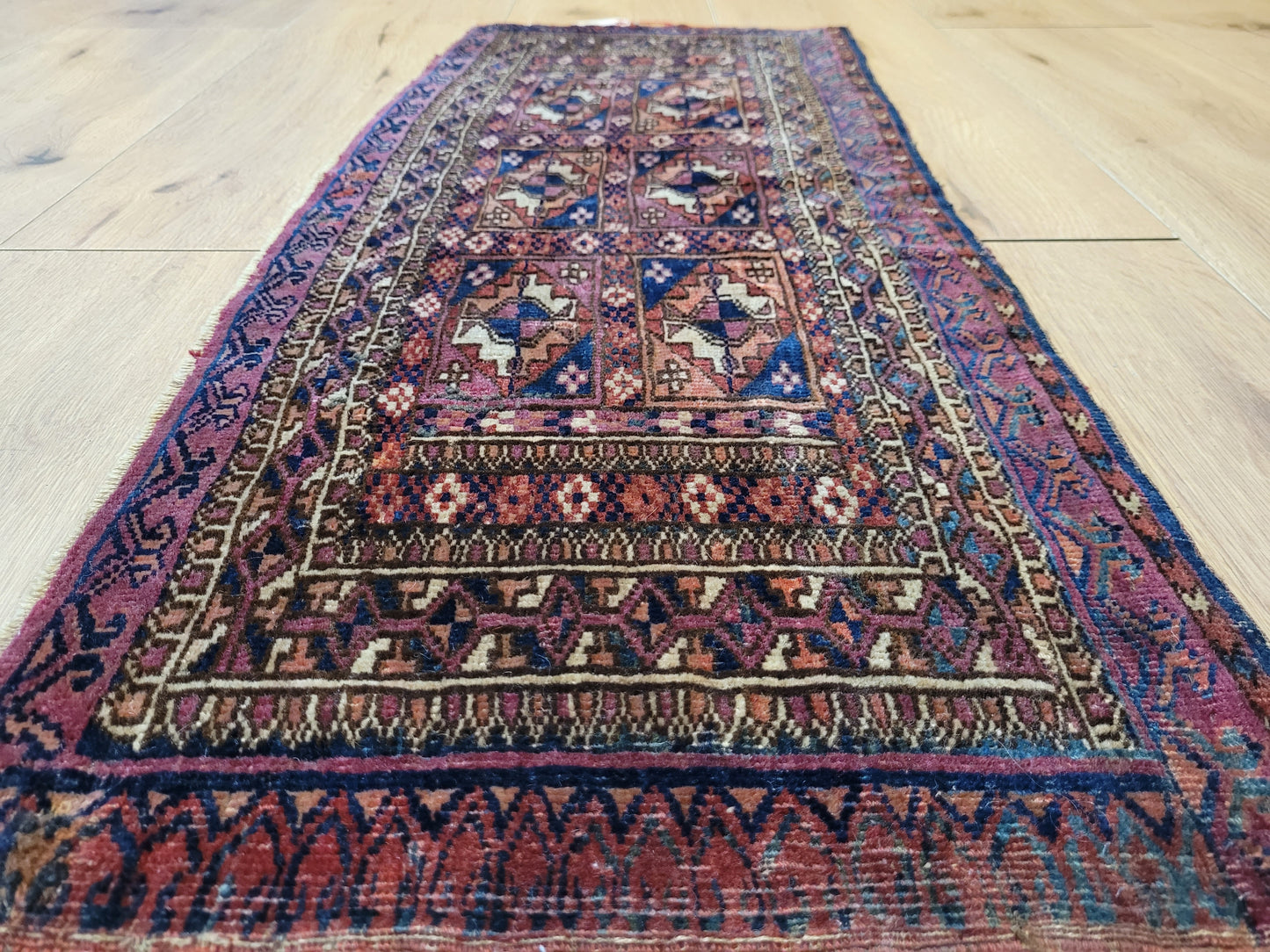 Jomut Turkmen Teppich antik geometrisch 84×35 cm