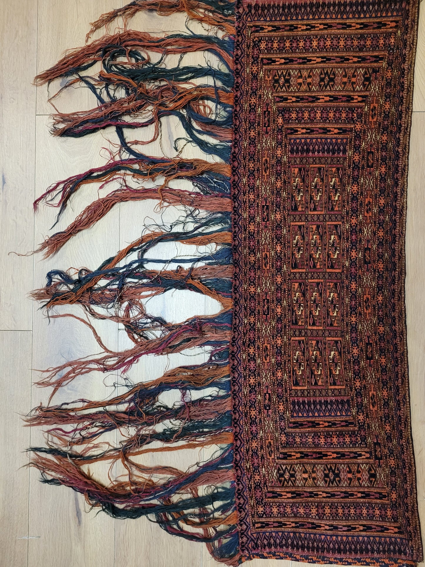 Jomut Turkmen Teppich antik fein geometrisch 126×40 cm