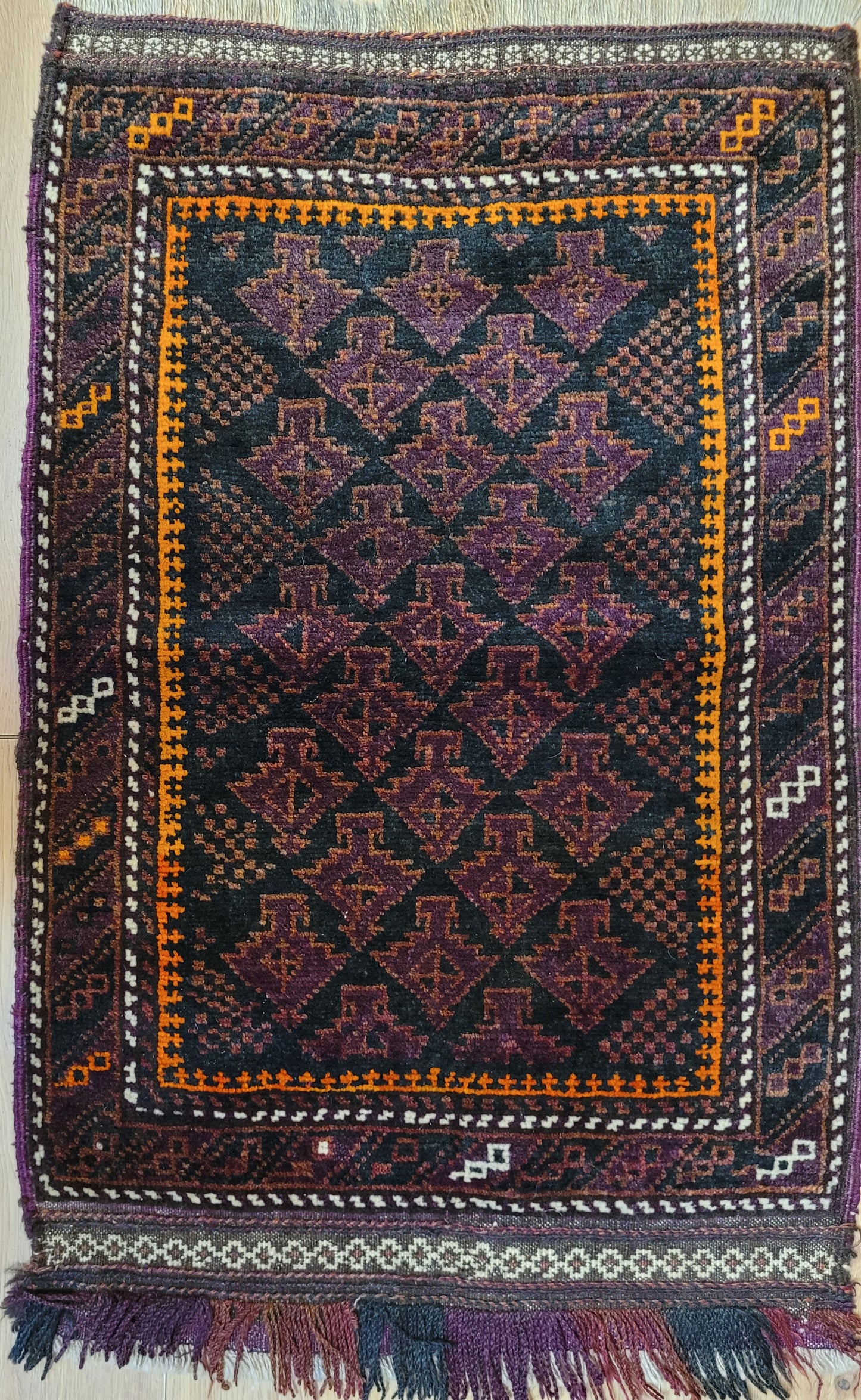 Belutsch Teppich antik geometrisch fein 126×40 cm