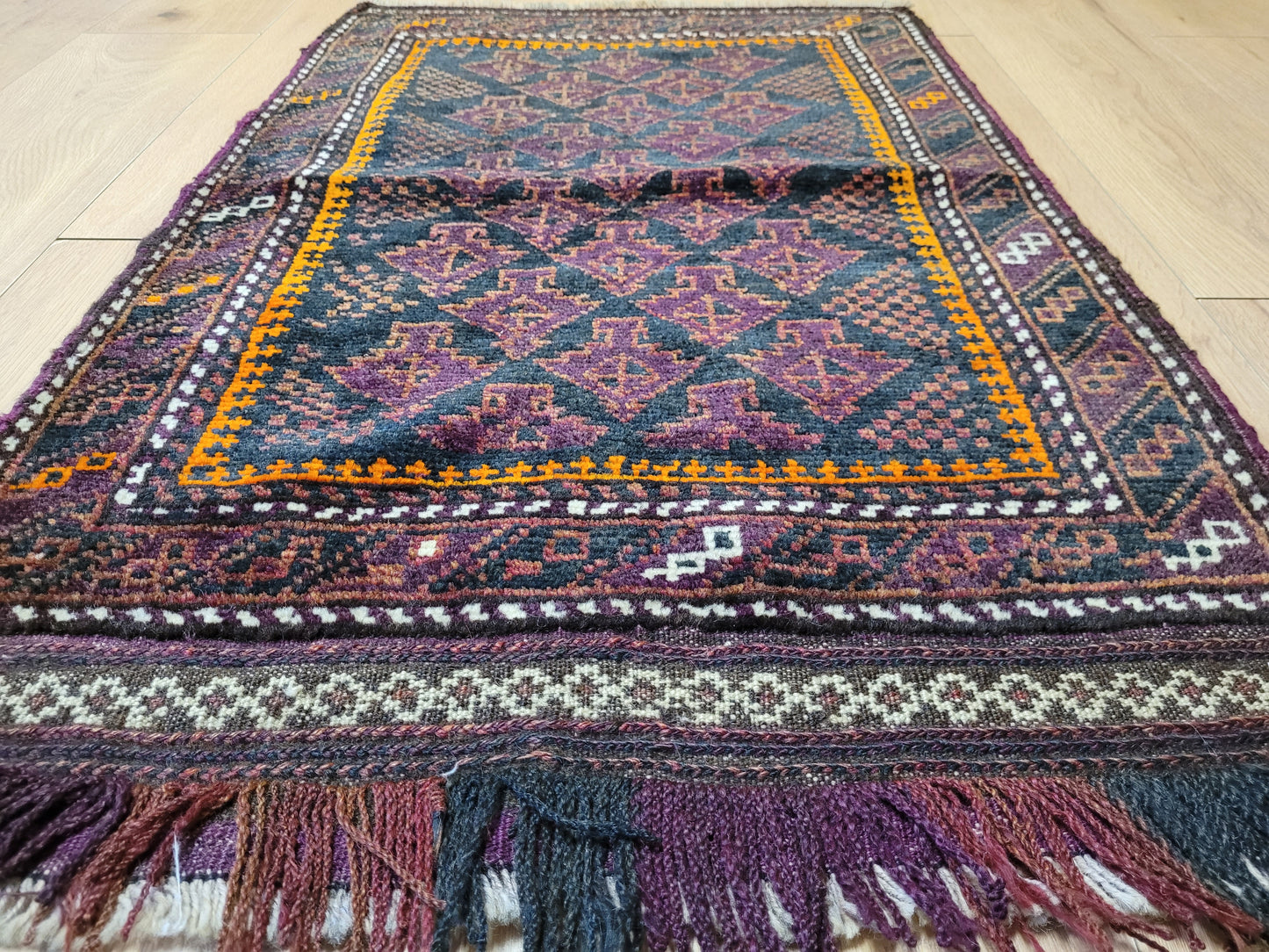 Belutsch Teppich antik geometrisch fein 126×40 cm