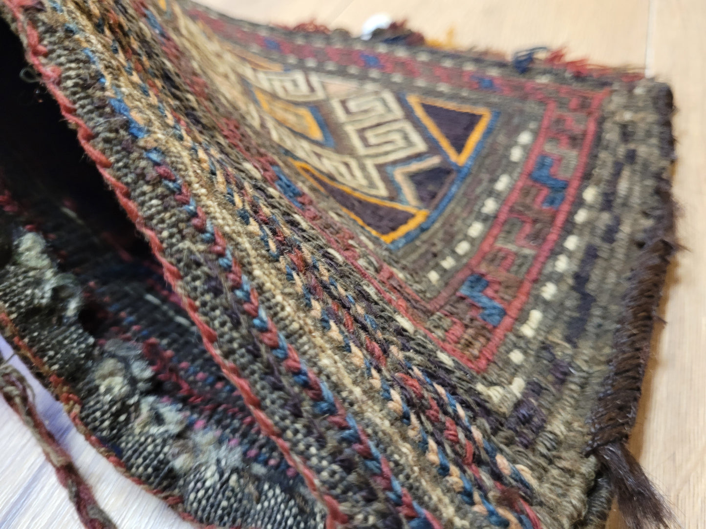 Orientteppich handgeknüpft Kelim Tasche 26×31 cm antik