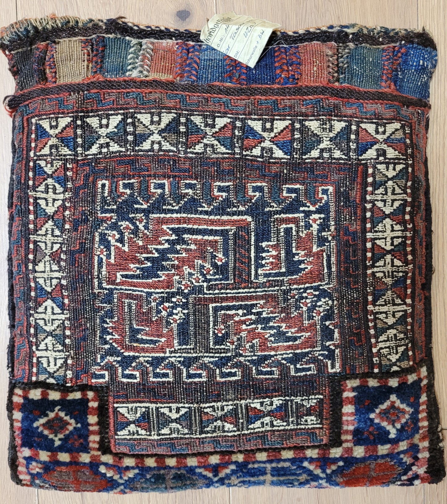 Orientteppich handgeknüpft Kelim Tasche 40×43 cm antik