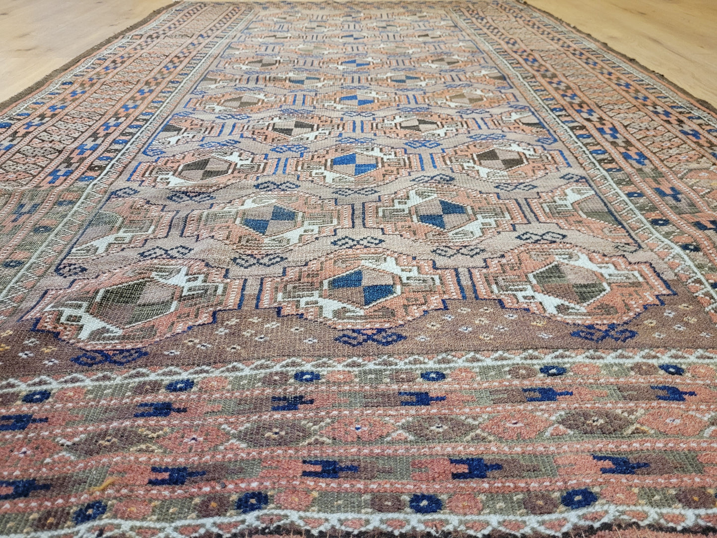 Orientteppich handgeknüpft Jomut Buchara 187x120 cm