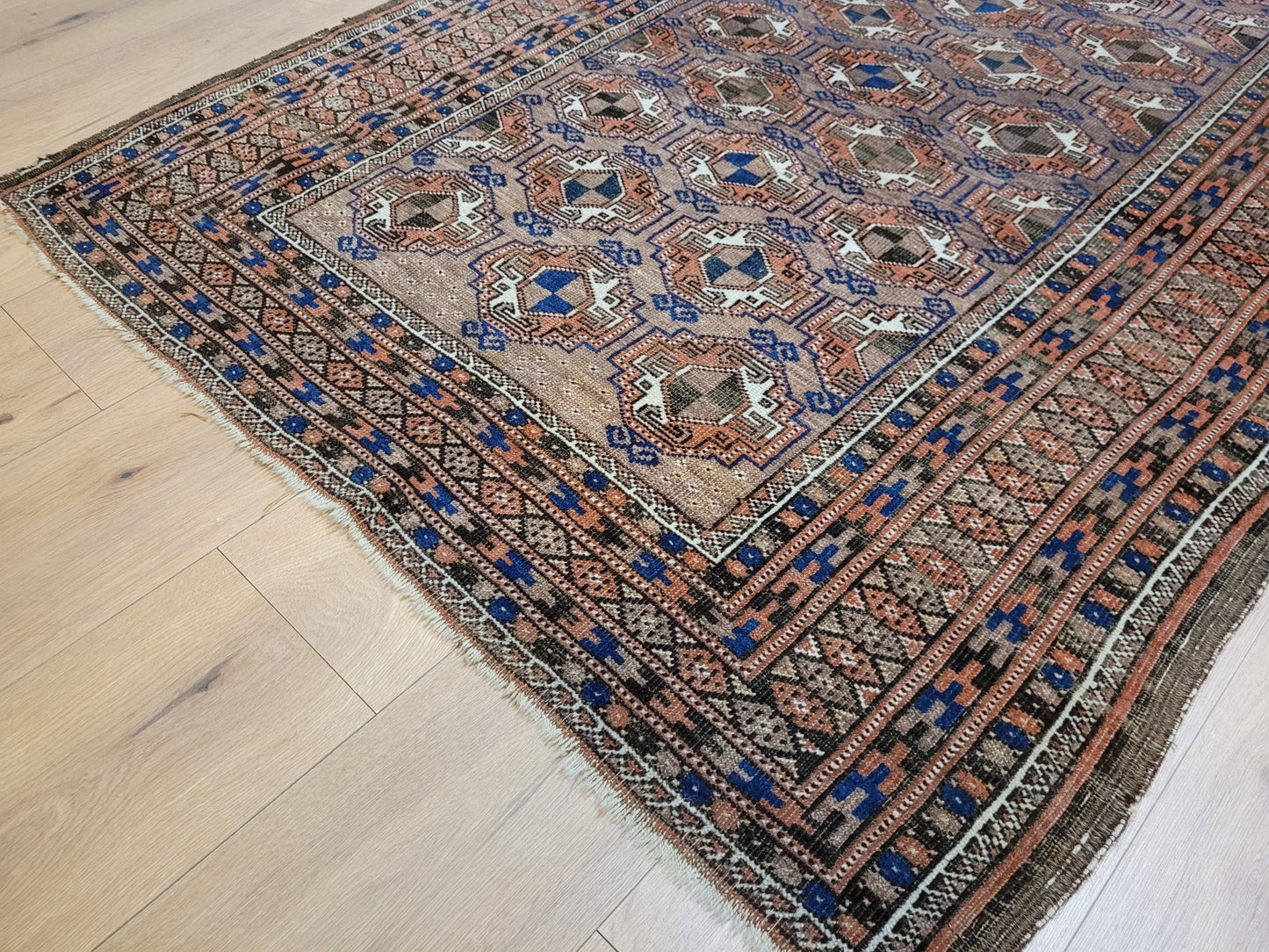 Orientteppich handgeknüpft Jomut Buchara 187x120 cm