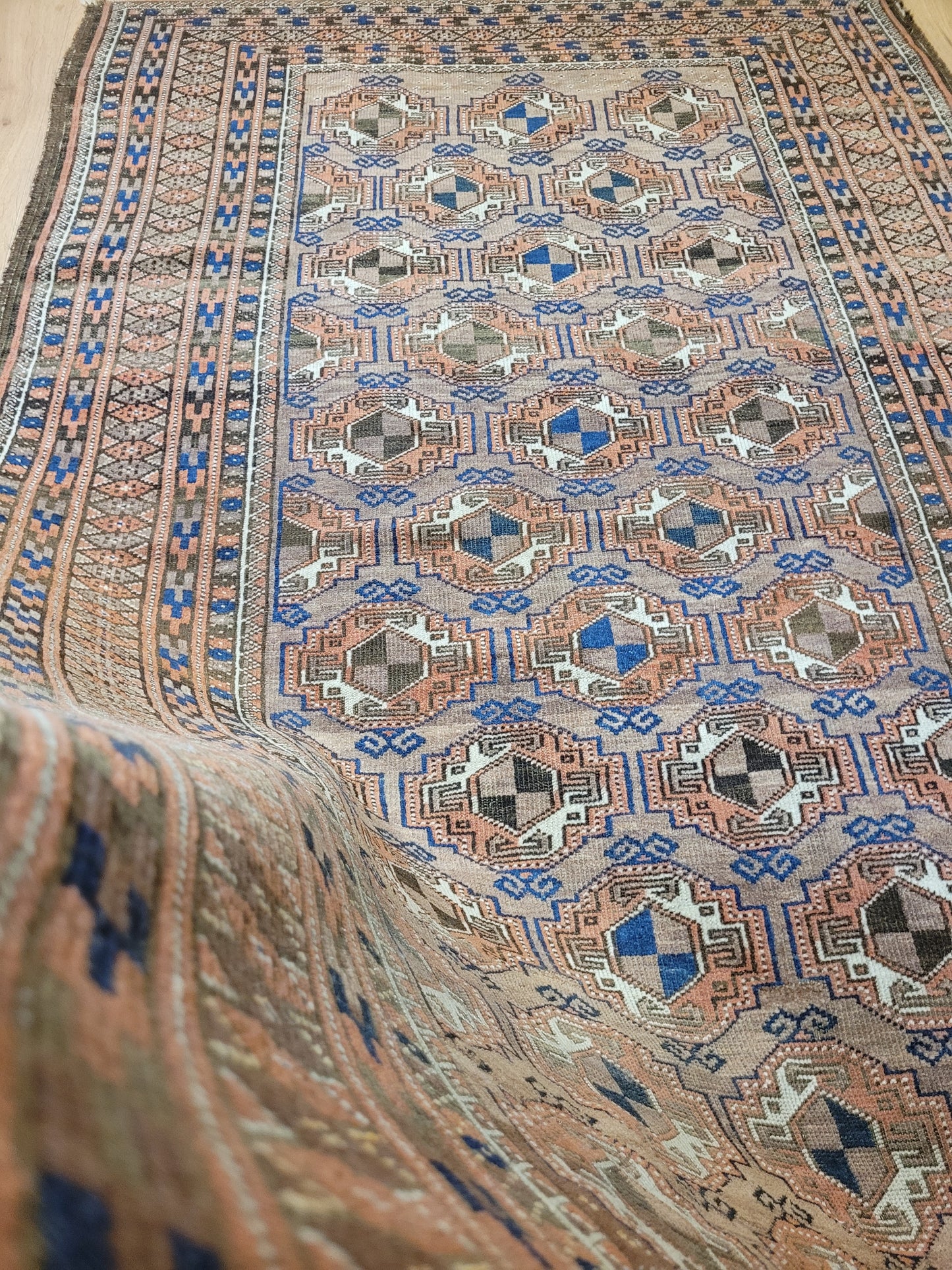 Orientteppich handgeknüpft Jomut Buchara 187x120 cm