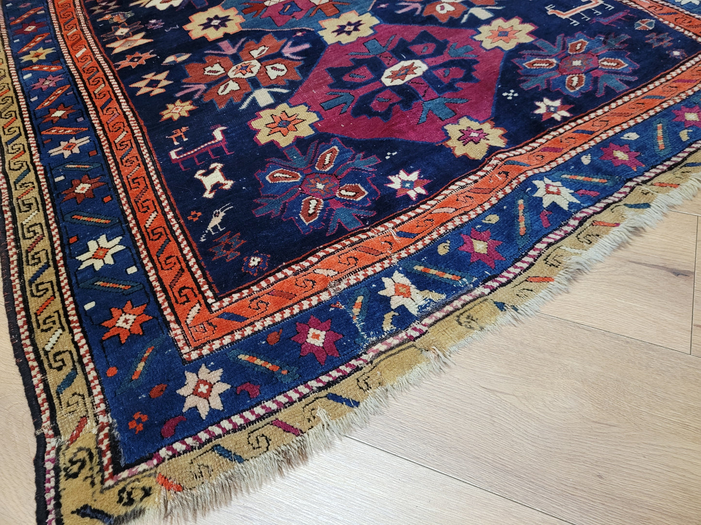 Orientteppich handgeknüpft Kazak antik 264x130 cm