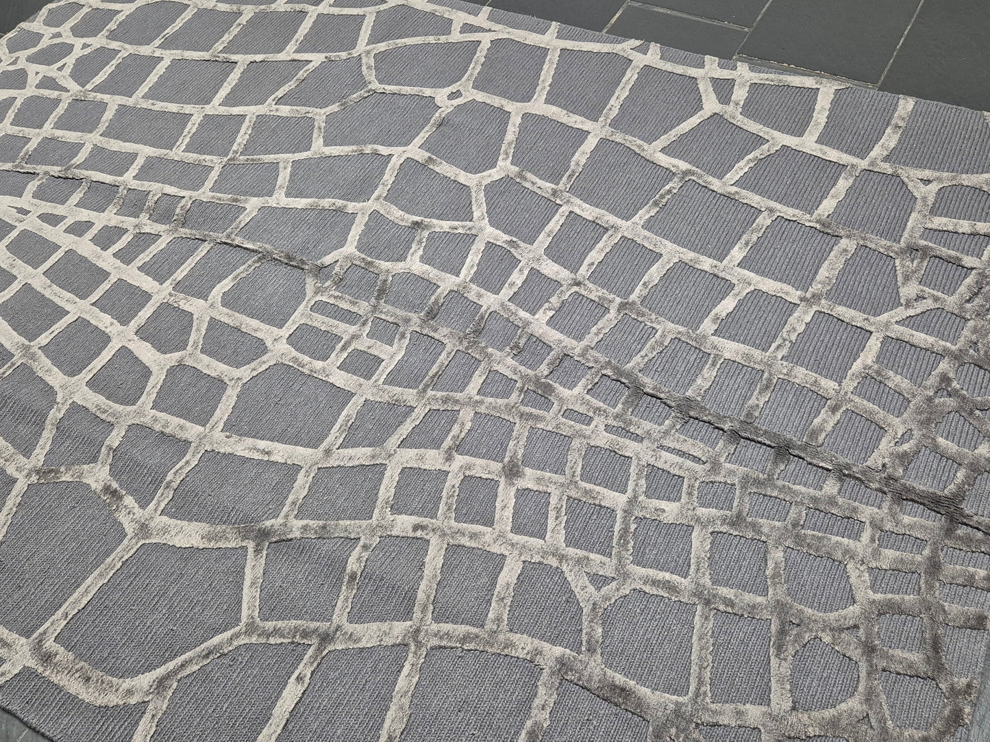 Orientteppich Handgeknüpft Moderner Ziegler Designteppich mit Seide (neu) 240 x 170 cm