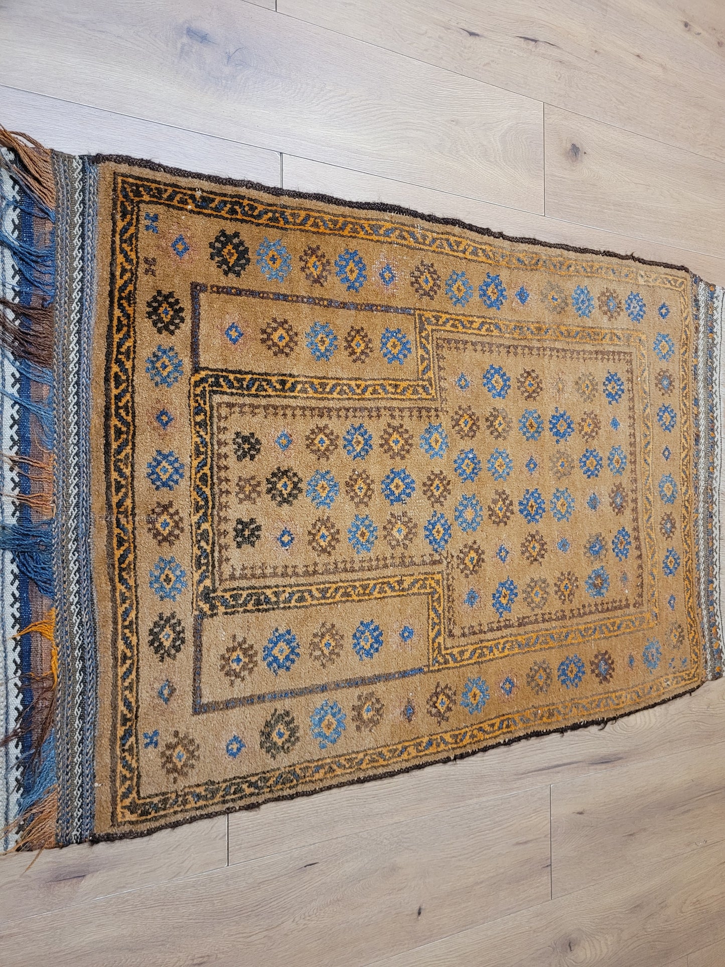 Orientteppich handgeknüpft Beludj 142×93 cm