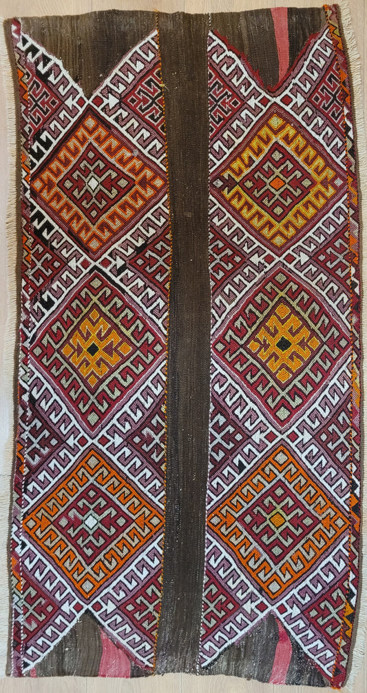 Orientteppich handgeknüpft Kelim Bachtiar 137×72 cm antik