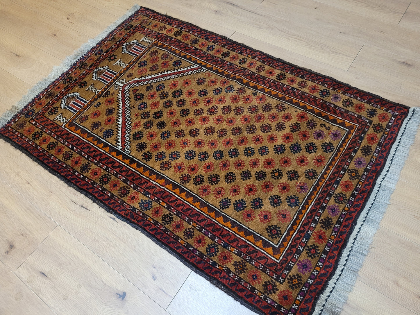 Orientteppich handgeknüpft Belutsch 142x93 cm