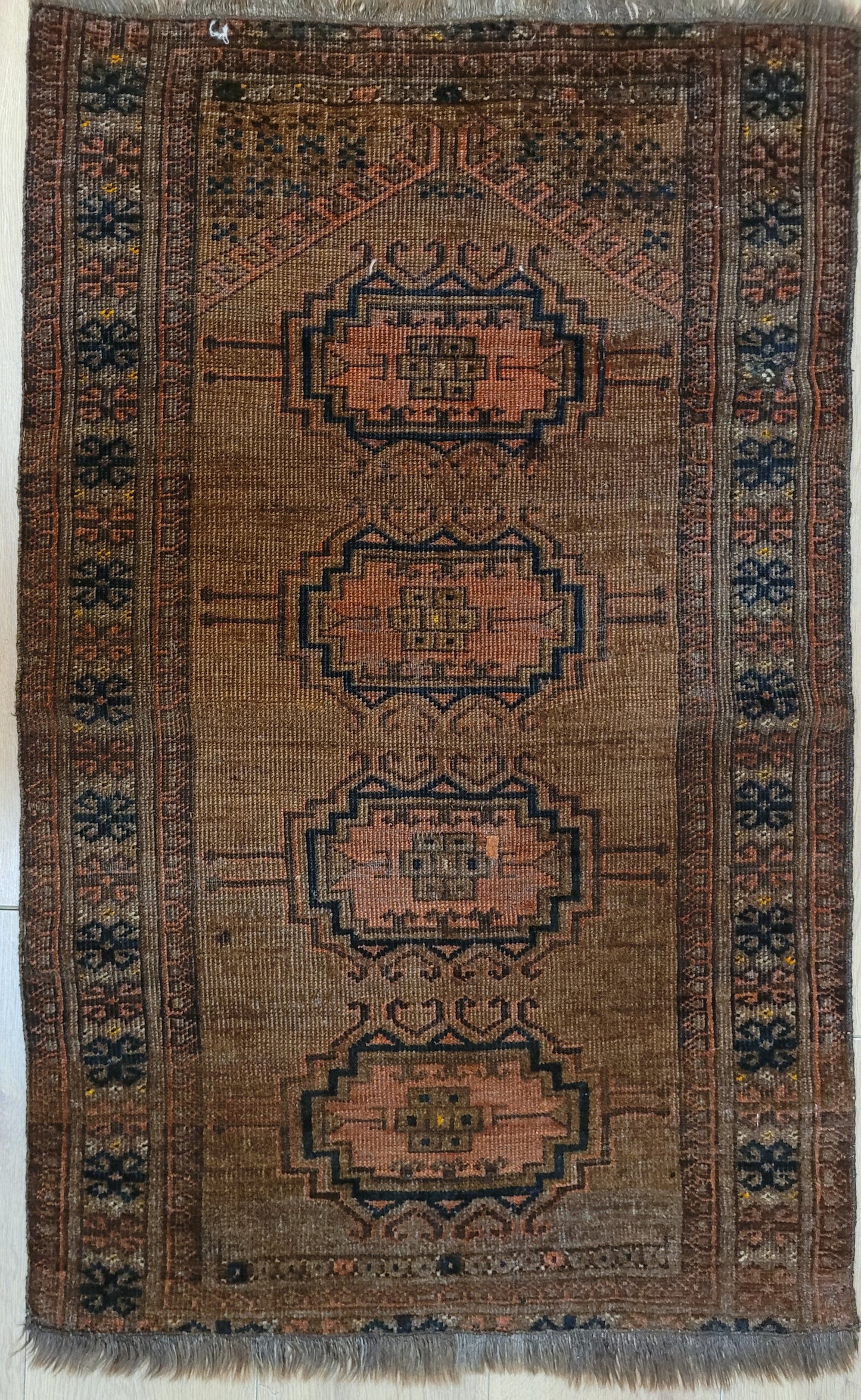 Orientteppich handgeknüpft Belutsch 100x67 cm