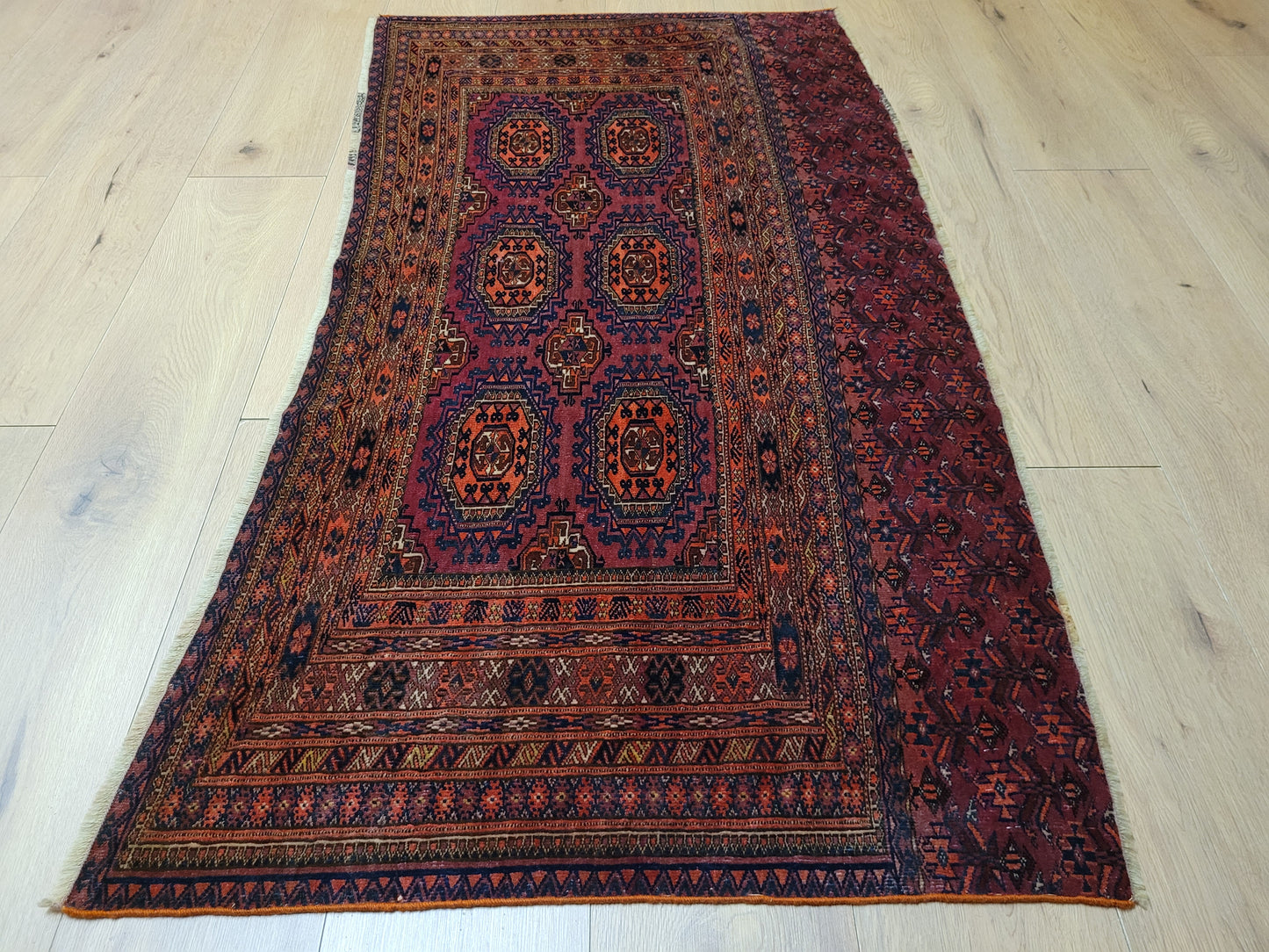 Orientteppich handgeknüpft Jomut Buchara 150x80 cm