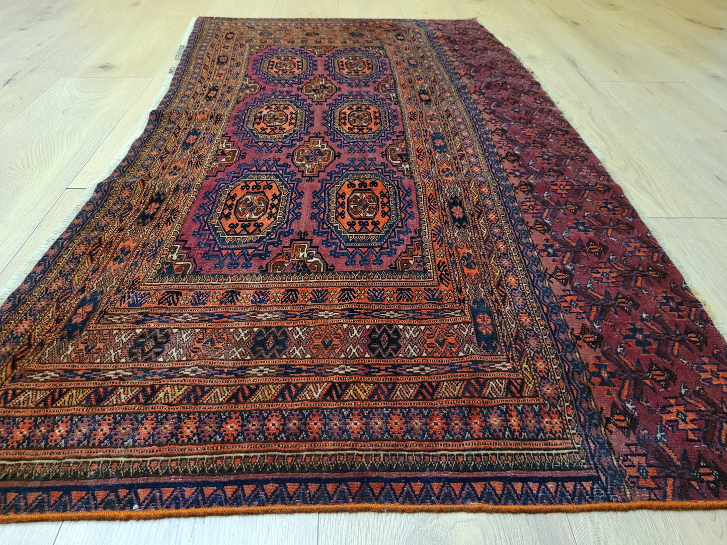 Orientteppich handgeknüpft Jomut Buchara 150x80 cm