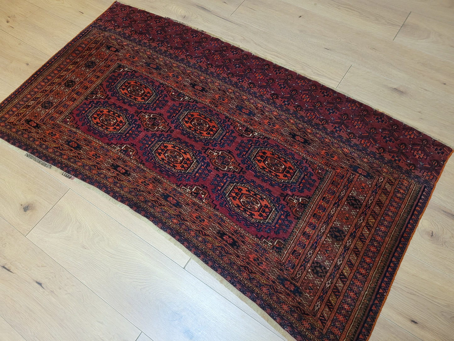 Orientteppich handgeknüpft Jomut Buchara 150x80 cm