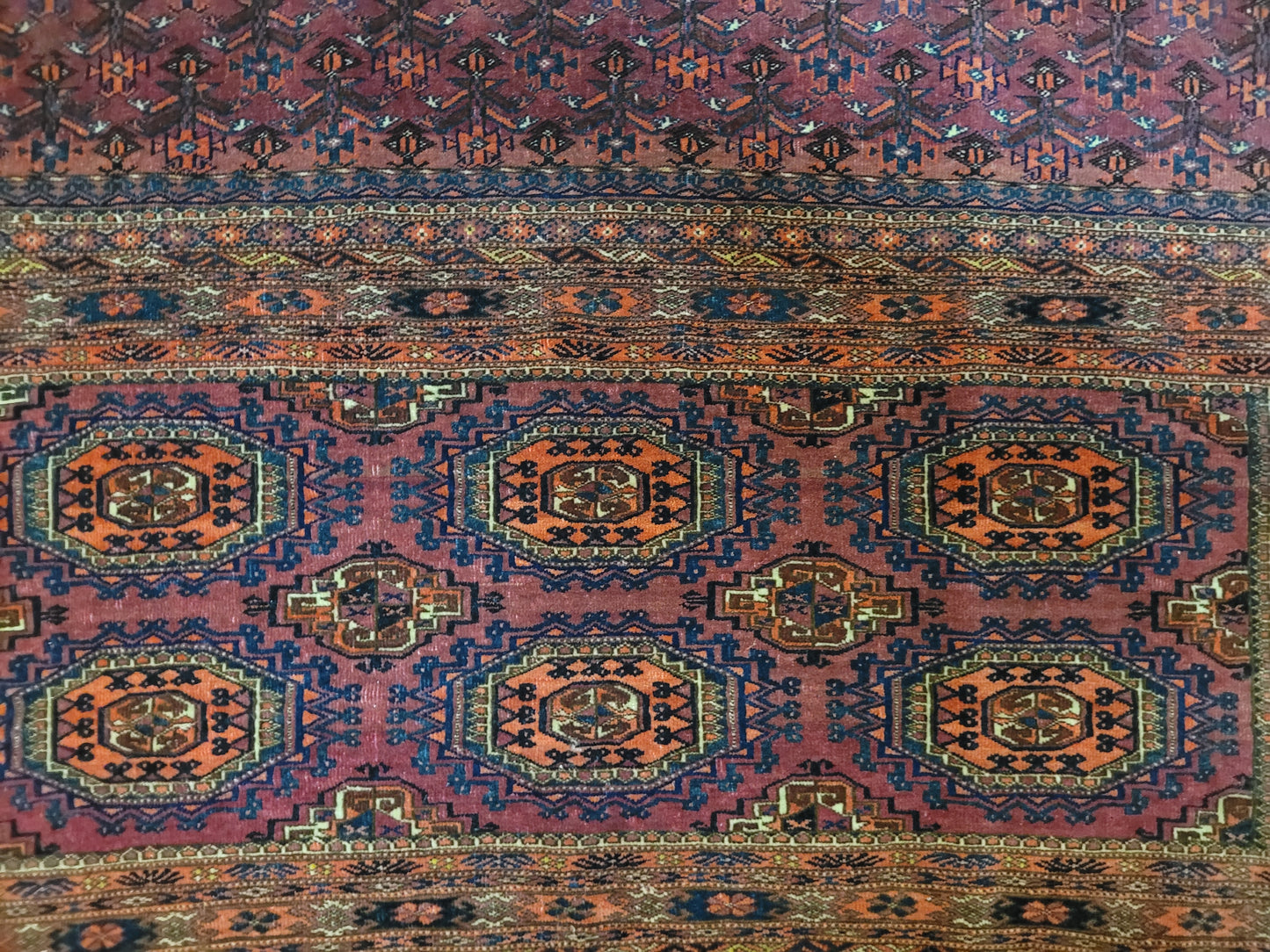 Orientteppich handgeknüpft Jomut Buchara 150x80 cm